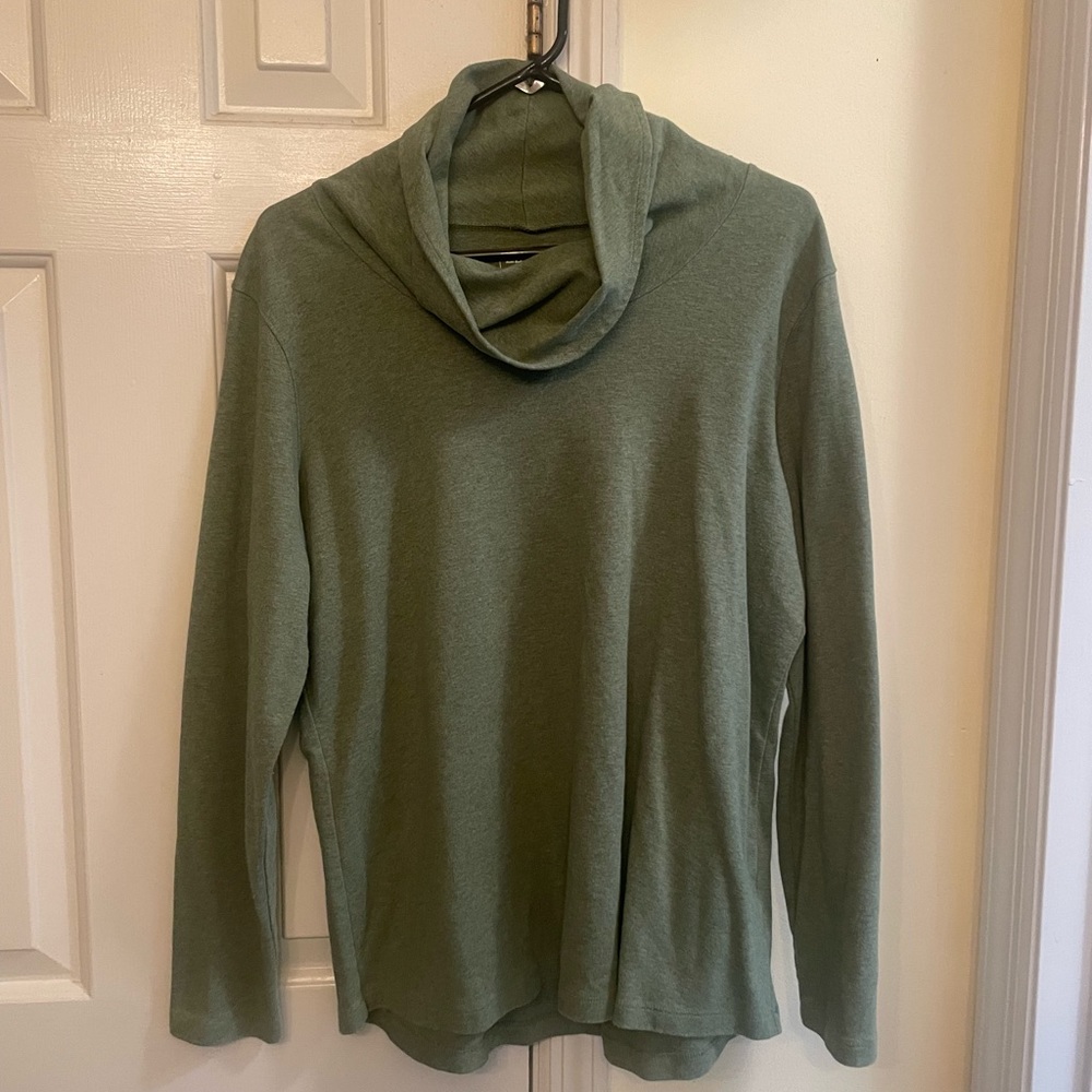 Sage green, long sleeve